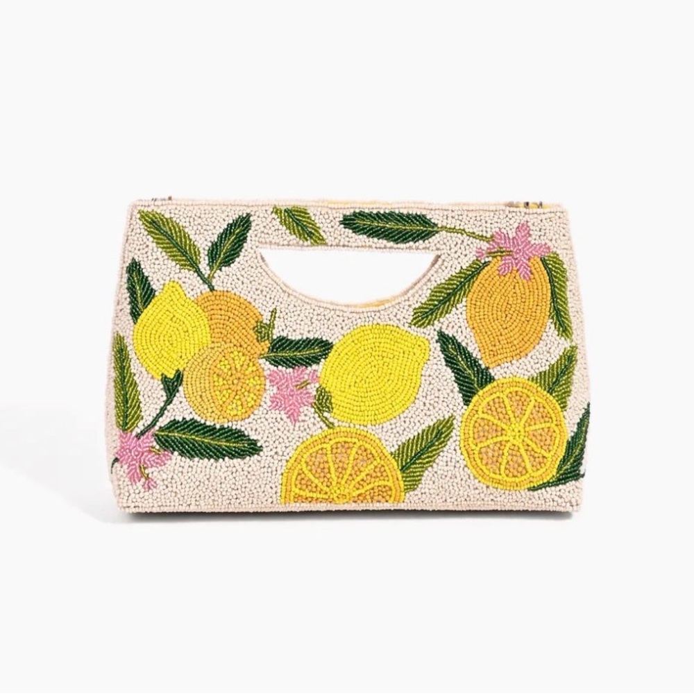 BNWT !! America & Beyond :: Make Lemonade clutch